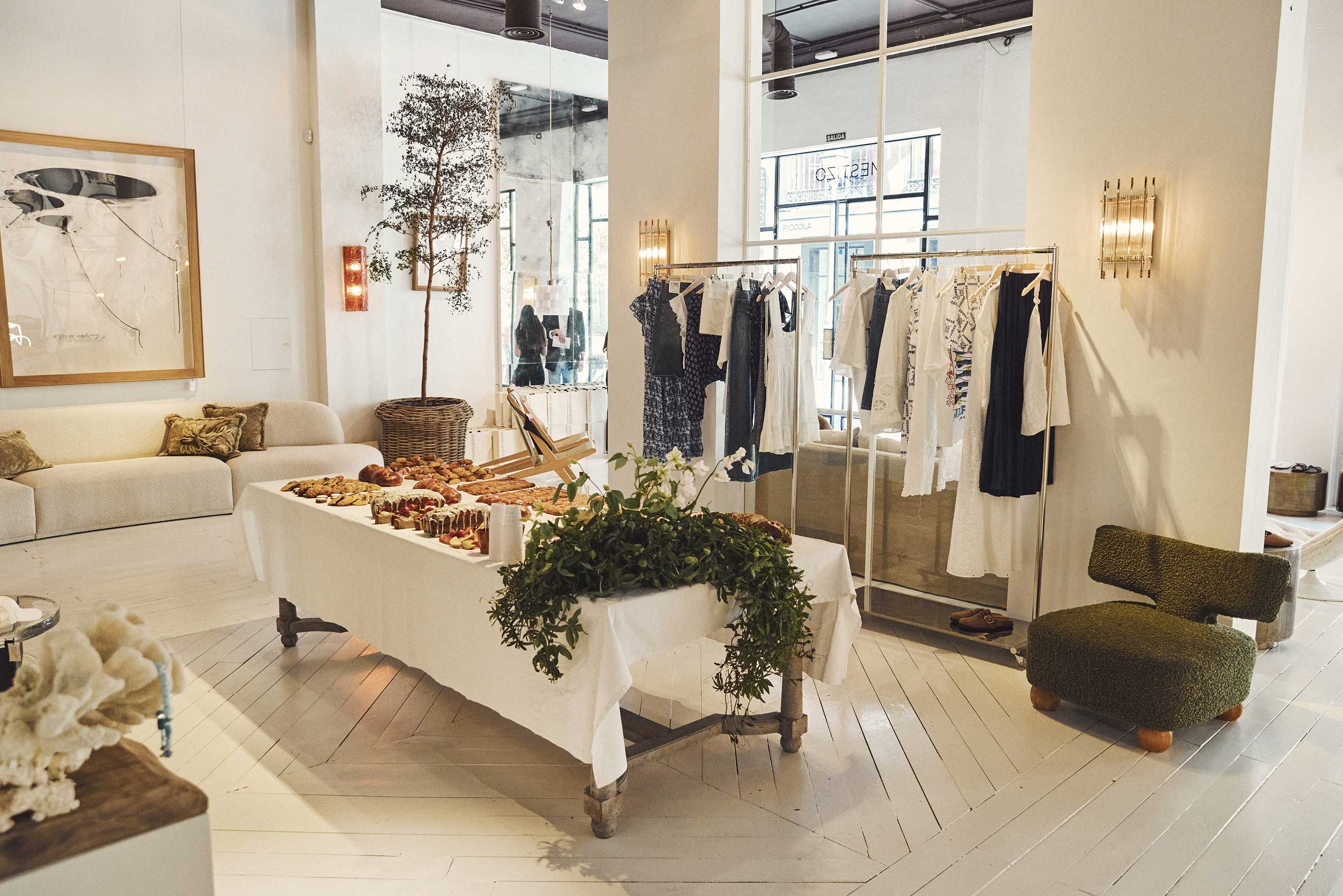 STRADIVARIUS PRESS DAY SS25