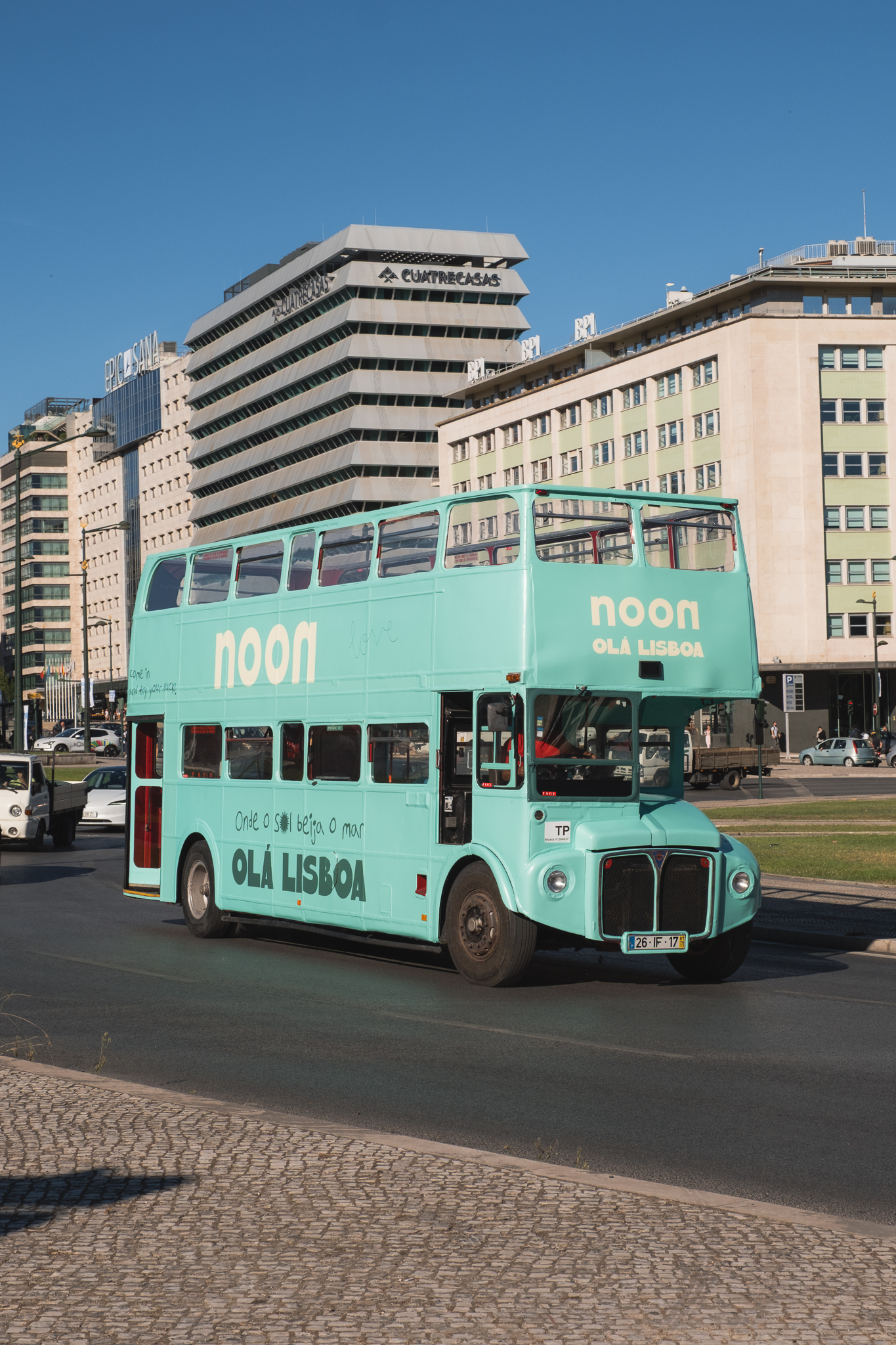 OLÁ LISBOA (NOON)